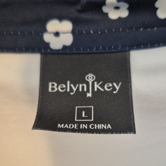 Women's Sleeveless Polo Shirt - White and Navy - L - Picture 3 of 7